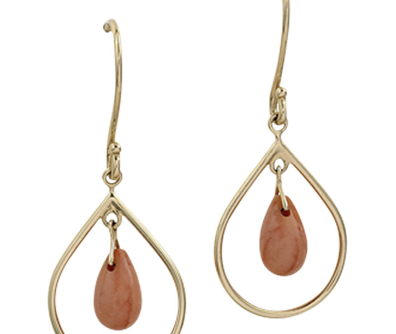 Cabochon orange coral earrings in 18k yellow gold