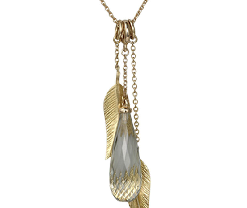 Green quartz briolette Cocktail pendant with gold leaves in 18k yellow gold