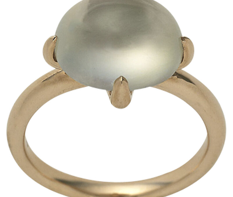 Phrenite Cabochon ring in 18k rose gold