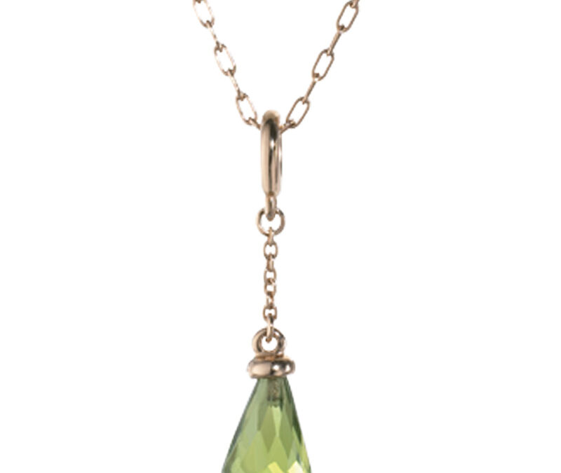 Small briolette peridot Cocktail pendant in 18k rose gold